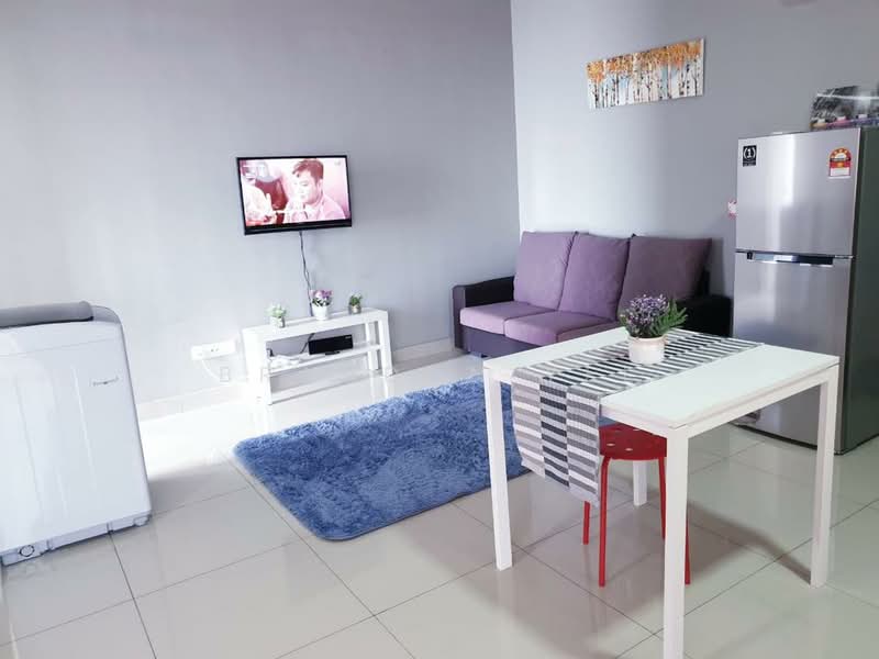 Univ 360 Place untuk Untuk Disewa - RM 1,300 /bulan, Mac 2026 - Living Room - PropertyGuru.com.my