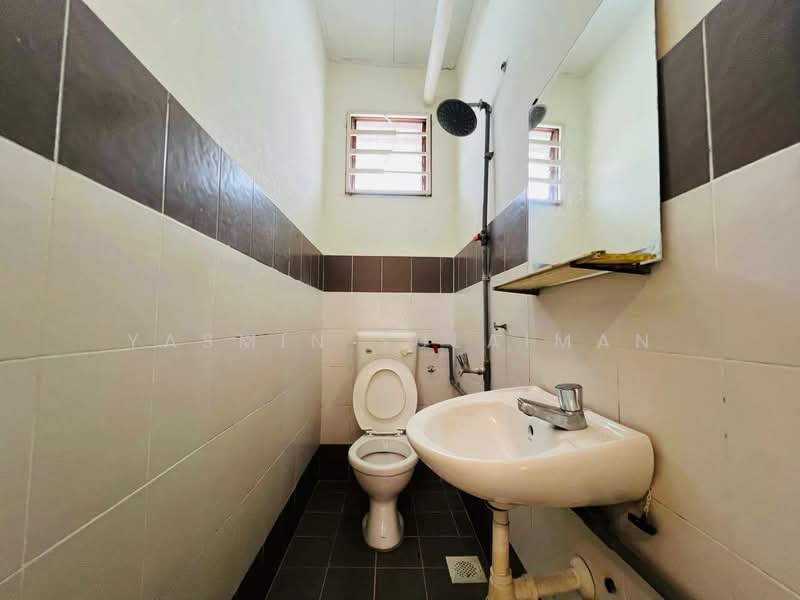 2-storey Terraced House for Sale in Sepang (Selangor) - Yasmin Sulaiman - PropertyGuru.com.my
