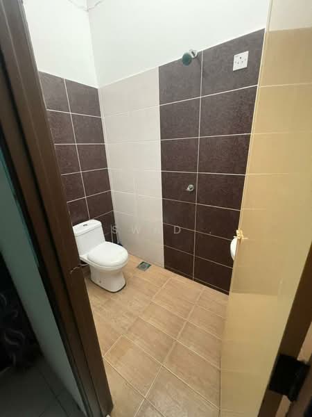 Taman Kamunting Mutiara, Taiping untuk Untuk Dijual - RM 300,000, Mac 2026 - Bathroom - PropertyGuru.com.my