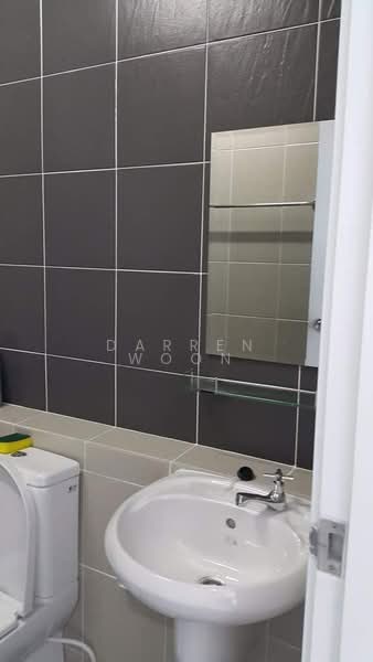 Apartment for Rent at D'Rich Executive Suites - Darren Woon - Bathroom - PropertyGuru.com.my