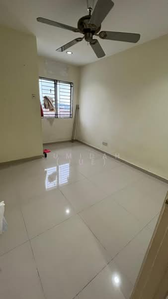 Jalan Bukit Permai 5 , Taman Bukit Permai untuk Untuk Disewa - RM 1,500 /bulan, Mac 2026 - Interior - PropertyGuru.com.my