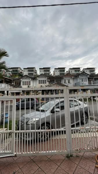 Jalan Bukit Permai 5 , Taman Bukit Permai untuk Untuk Disewa - RM 1,500 /bulan, Mac 2026 - Exterior - PropertyGuru.com.my