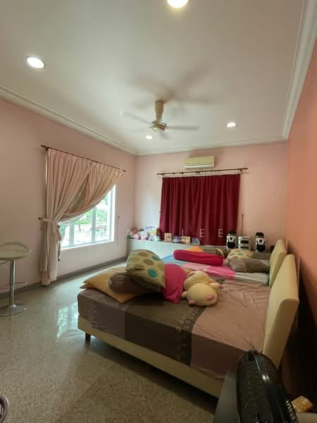 Bungalow for Sale in Taman Equine (Seri Kembangan) - Joan Lee - Bedroom - PropertyGuru.com.my