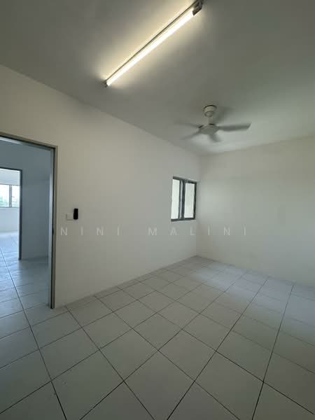 Condominium for Rent at Residensi Sateria - Nini Malini - 3rd Bedroom - PropertyGuru.com.my