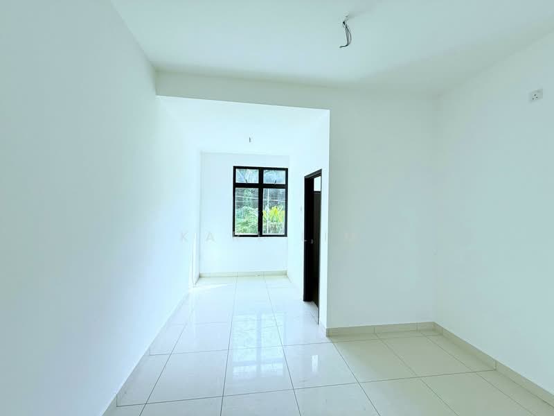 2-storey Terraced House for Sale in Bandar Cemerlang (Ulu Tiram) - Karl Lim - Interior - PropertyGuru.com.my