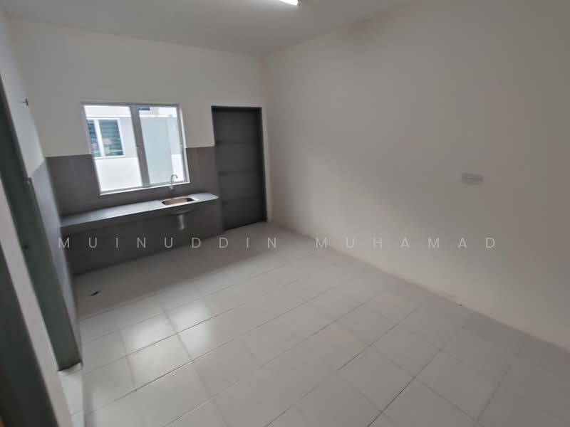 1-storey Terraced House for Rent in Sitiawan (Perak) - Muinuddin Muhamad - Kitchen - PropertyGuru.com.my