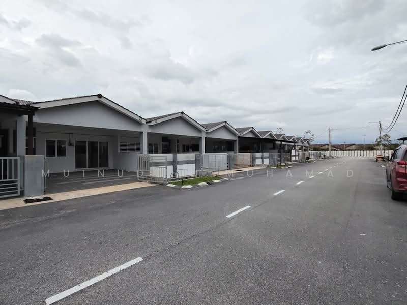 1-storey Terraced House for Rent in Sitiawan (Perak) - Muinuddin Muhamad - Exterior - PropertyGuru.com.my