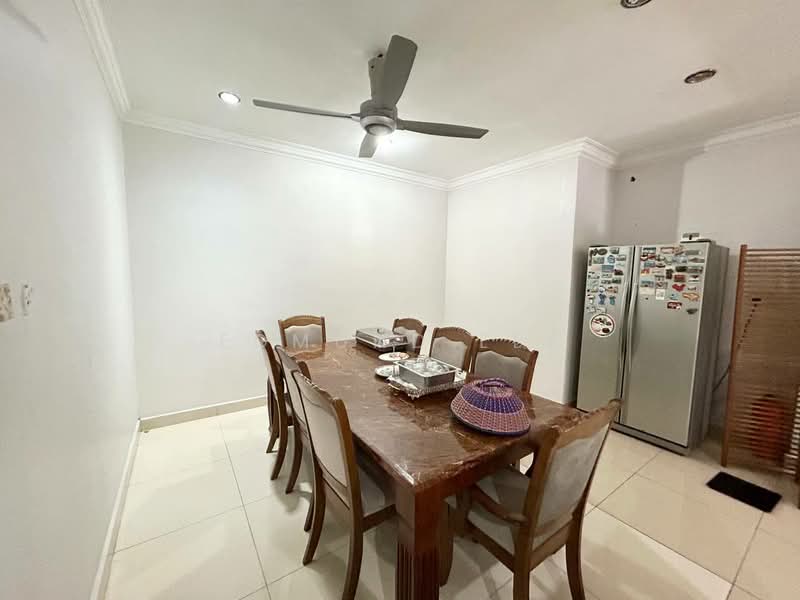 Seksyen 9 untuk Untuk Dijual - RM 1,400,000, Mac 2026 - Dining Room - PropertyGuru.com.my