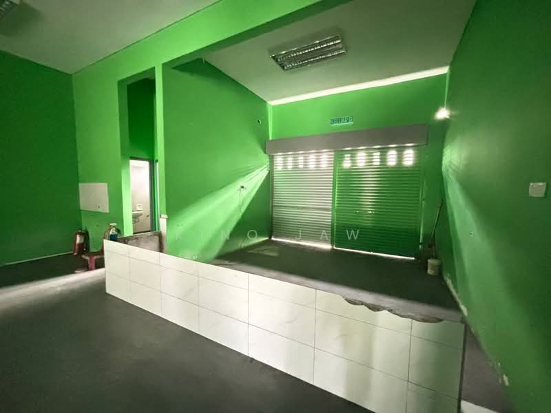 Shop for Rent in Bandar Cemerlang (Ulu Tiram) - Kino Jaw - Interior - PropertyGuru.com.my