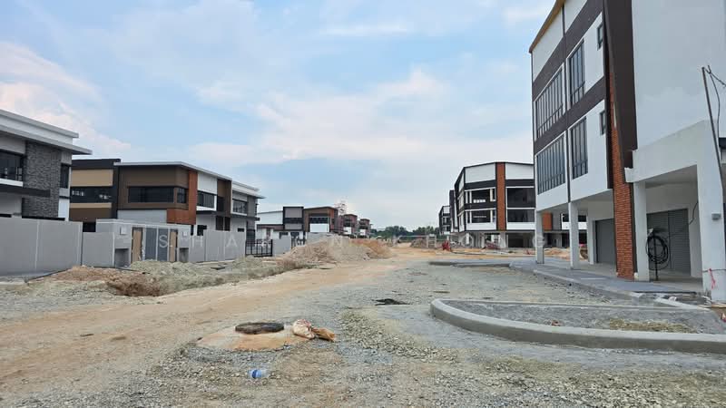 Shop for Rent in  () - Sharon Khong - Exterior - PropertyGuru.com.my