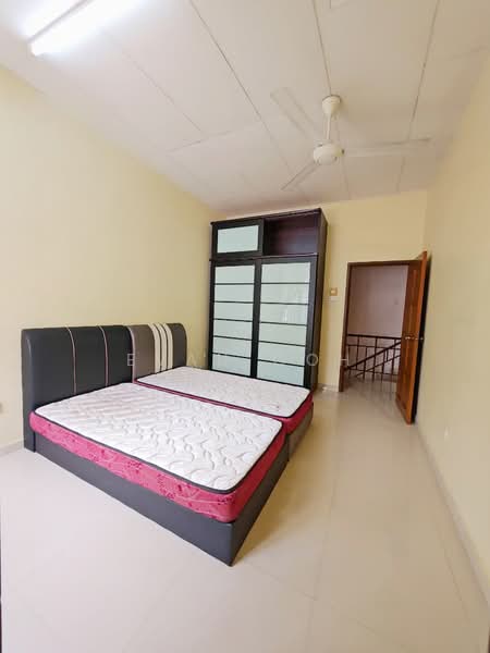 Terraced House for Sale in Bandar Puteri Puchong (Puchong) - Evan Goh - Bedroom - PropertyGuru.com.my