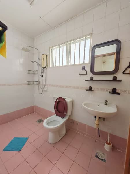 Terraced House for Sale in Bandar Puteri Puchong (Puchong) - Evan Goh - Bathroom - PropertyGuru.com.my