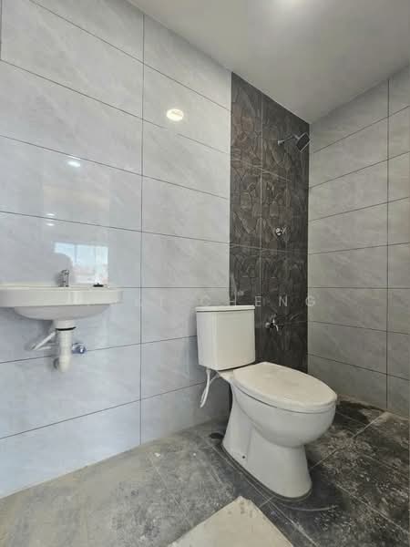 2-storey Terraced House for Sale in Taman Sentosa (Johor Bahru) - Yuki Cheng - Bathroom - PropertyGuru.com.my