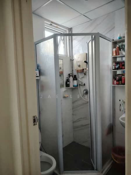 Condominium for Sale at Bayswater Resort Condominium - Jae Lee - Bathroom - PropertyGuru.com.my