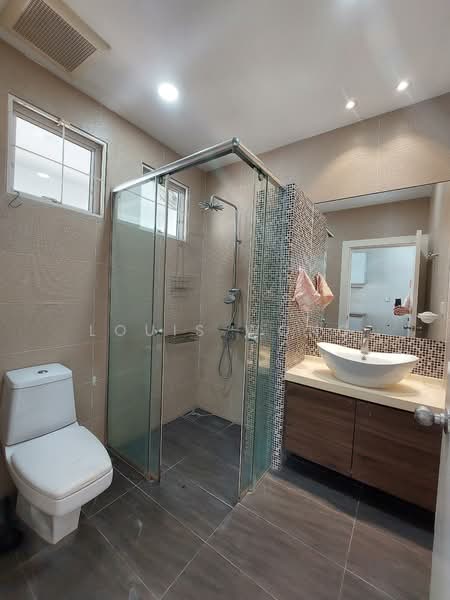 Semi-Detached House for Sale in Bandar Tun Hussein Onn (Cheras) - Louis Wong - Bathroom - PropertyGuru.com.my