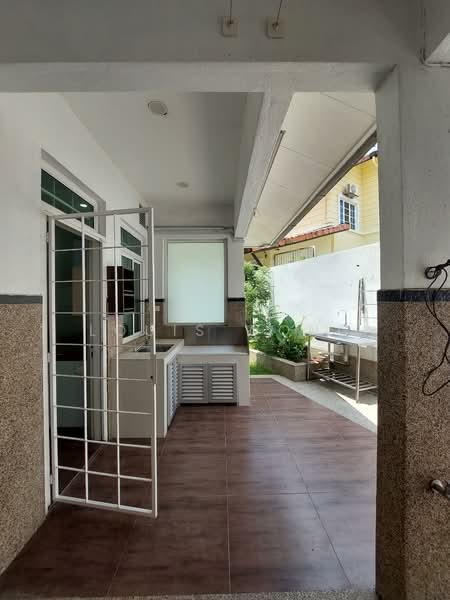 Semi-Detached House for Sale in Bandar Tun Hussein Onn (Cheras) - Louis Wong - Exterior - PropertyGuru.com.my