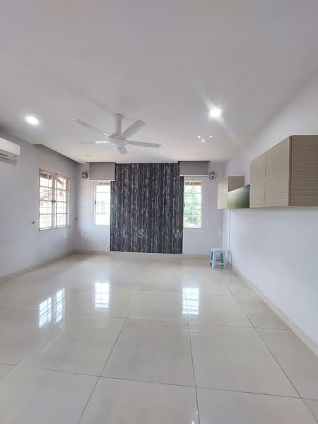 Semi-Detached House for Sale in Bandar Tun Hussein Onn (Cheras) - Louis Wong - Living Room - PropertyGuru.com.my