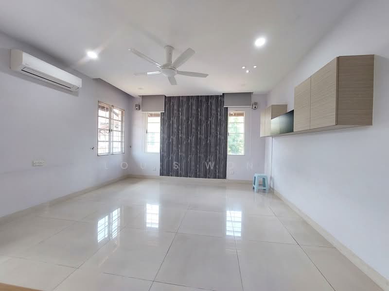 Semi-Detached House for Sale in Bandar Tun Hussein Onn (Cheras) - Louis Wong - Living Room - PropertyGuru.com.my