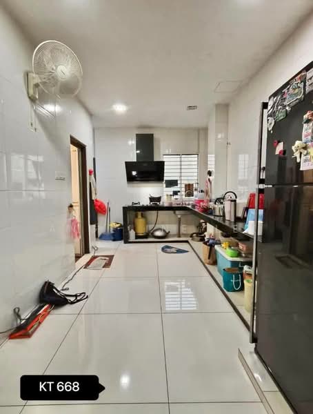 2-storey Terraced House for Sale in Taman Pendamar Indah (Klang) - Angeline lee - Kitchen - PropertyGuru.com.my