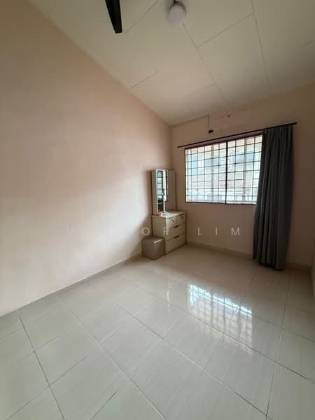 2-storey Terraced House for Sale in Taman Desa Cemerlang (Ulu Tiram) - Victor Lim - PropertyGuru.com.my