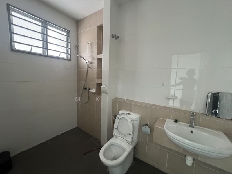 2-storey Terraced House for Sale in Kota Kemuning (Shah Alam) - Miki You - Bathroom - PropertyGuru.com.my