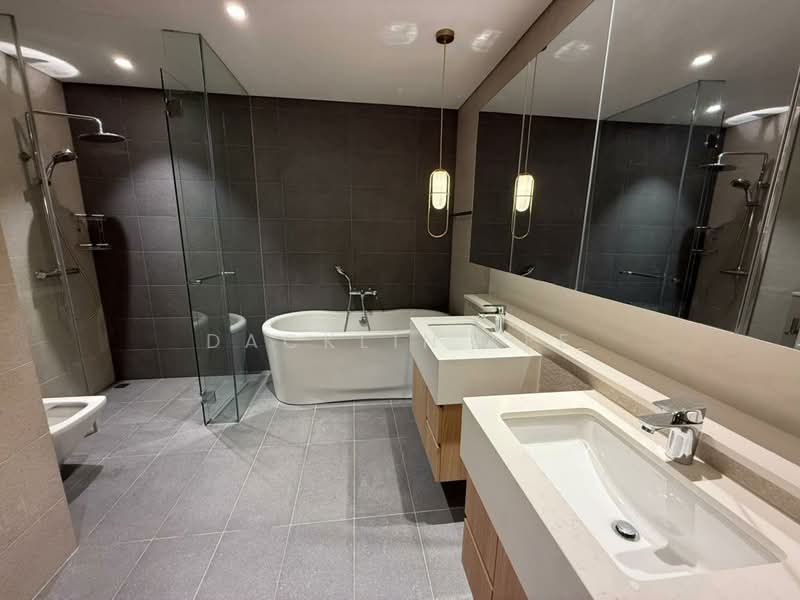 TRX Residences untuk Untuk Disewa - RM 28,000 /bulan, Mac 2026 - Bathroom - PropertyGuru.com.my