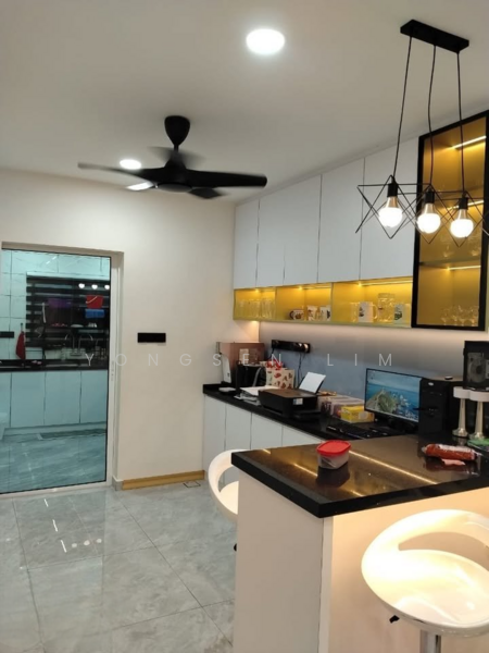 2-storey Terraced House for Sale in Setia Utama (Setia Alam) - Yongsen Lim - Kitchen - PropertyGuru.com.my