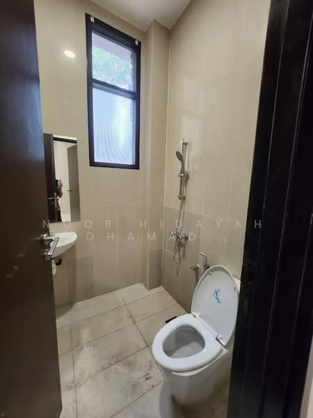 Condominium for Rent at Cinta - Noor Hidayah Mohamad Noor - Bathroom - PropertyGuru.com.my