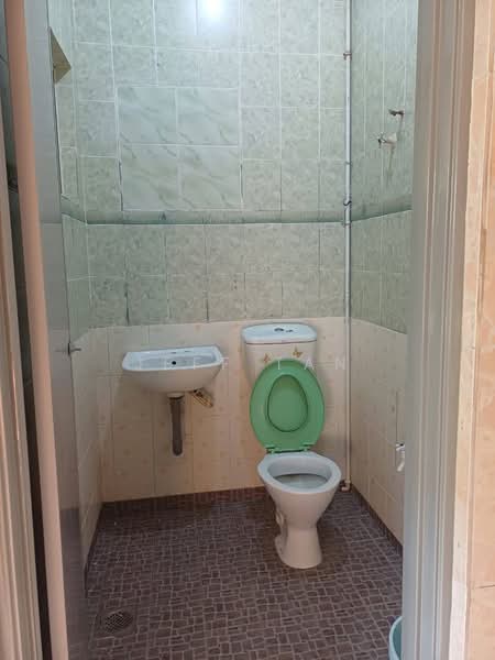 2-storey Terraced House for Sale in Taman Menglembu Impiana Adril (Menglembu) - Jeff Tan - Bathroom - PropertyGuru.com.my