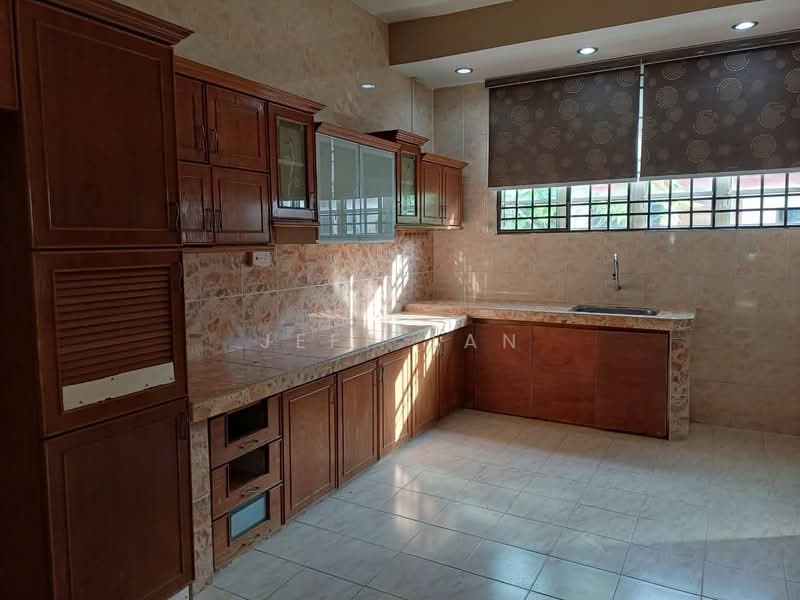 2-storey Terraced House for Sale in Taman Menglembu Impiana Adril (Menglembu) - Jeff Tan - Kitchen - PropertyGuru.com.my