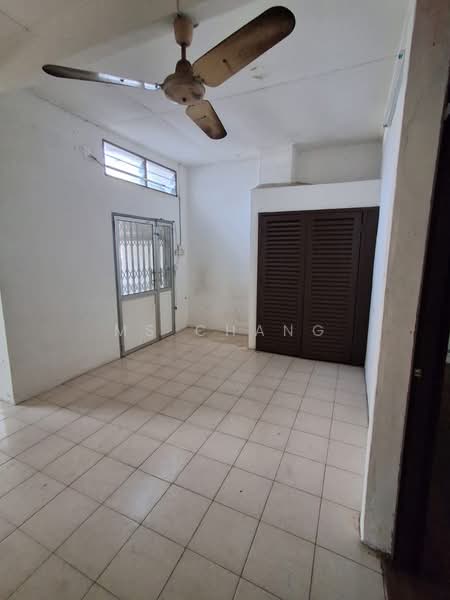 Semi-Detached House for Sale in Taman Green Lane (Jelutong) - Ms Chang - Interior - PropertyGuru.com.my