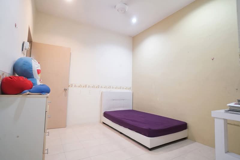 Taman Rapat Permai untuk Untuk Dijual - RM 430,000, Mac 2026 - Bedroom - PropertyGuru.com.my