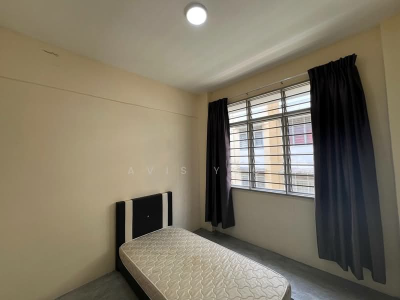 Taman Impian Emas untuk Untuk Disewa - RM 1,100 /bulan, Mac 2026 - Bedroom - PropertyGuru.com.my