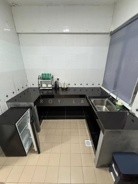 Condominium for Rent at Golden Straits Villas - Roy Law - Kitchen - PropertyGuru.com.my