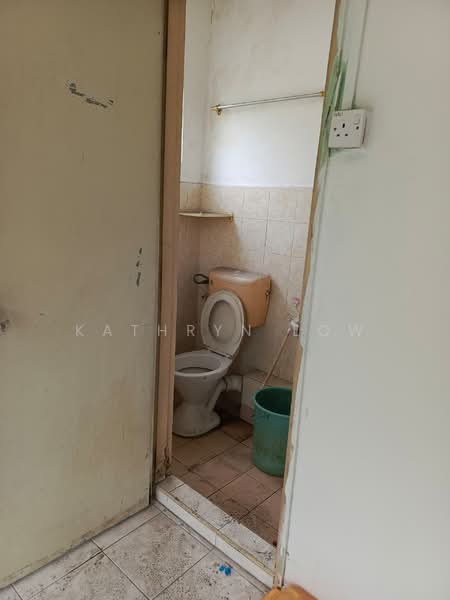 Vista Shop Apartment (Damansara Damai) untuk Untuk Dijual - RM 138,000, Mac 2026 - Bathroom - PropertyGuru.com.my