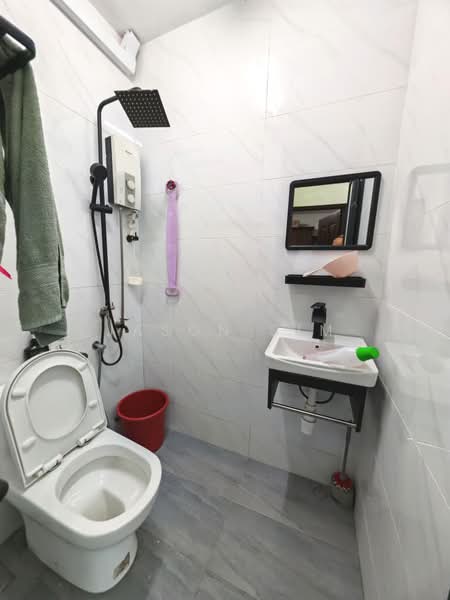 Taman Bukit Mewah untuk Untuk Dijual - RM 688,000, Mac 2026 - Bathroom - PropertyGuru.com.my