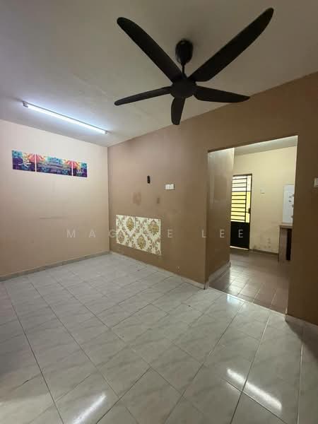 2-storey Terraced House for Sale in Taman Damai Jaya (Skudai) - Maggie Lee - Living Room - PropertyGuru.com.my