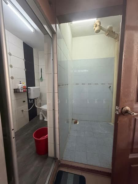 2-storey Terraced House for Sale in Taman Damai Jaya (Skudai) - Maggie Lee - Bathroom - PropertyGuru.com.my