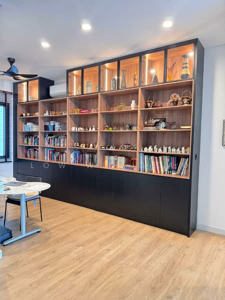 Condominium for Sale at TRIA Seputeh in 9 Seputeh, Kuala Lumpur - Low Wei Chao - Study - PropertyGuru.com.my