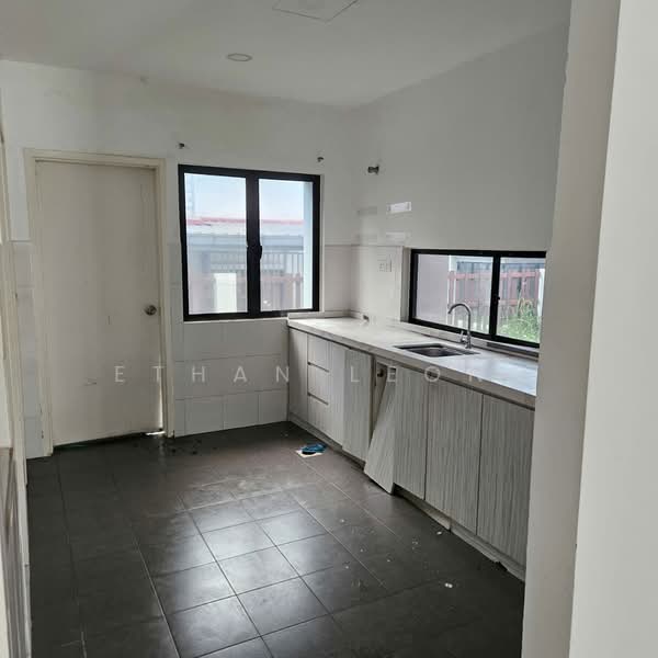 Rumah Berkembar untuk Dijual di Setia Ecohill (Semenyih) - Ethan Leong - Kitchen - PropertyGuru.com.my
