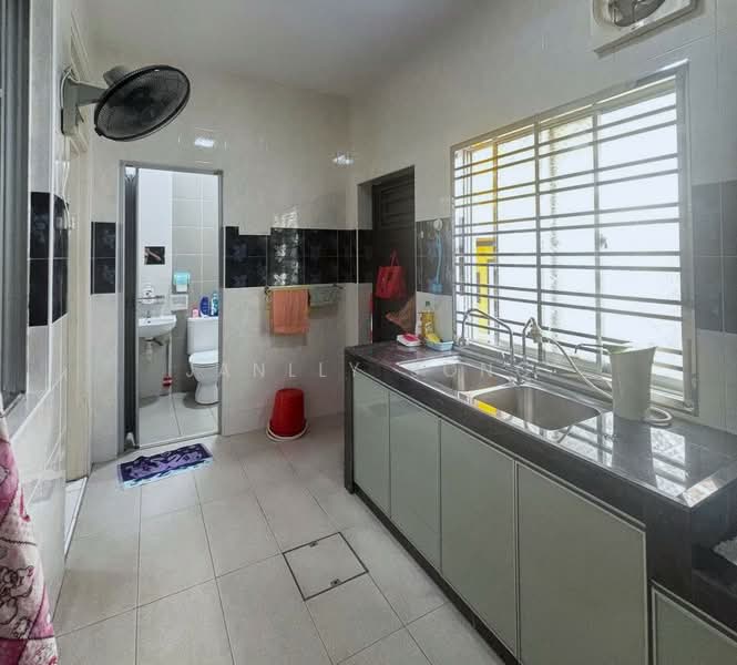 2-storey Terraced House for Sale in Nusa Sentral (Iskandar Puteri (Nusajaya)) - Janlly Jong - Kitchen - PropertyGuru.com.my