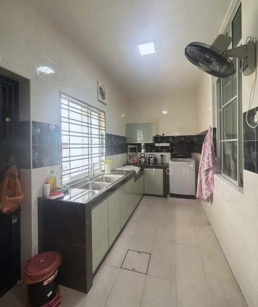 2-storey Terraced House for Sale in Nusa Sentral (Iskandar Puteri (Nusajaya)) - Janlly Jong - Kitchen - PropertyGuru.com.my