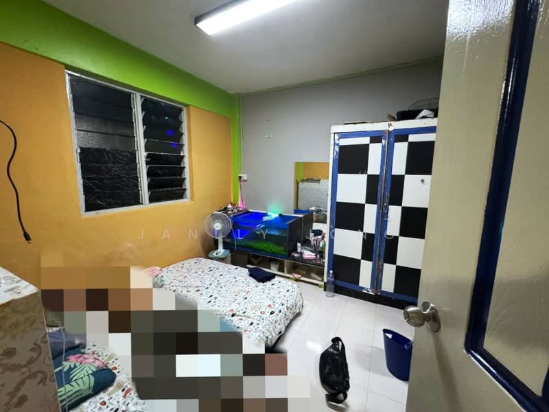 Flat Taman Ungku Tun Aminah untuk Untuk Dijual - RM 248,000, Mac 2026 - Bedroom - PropertyGuru.com.my