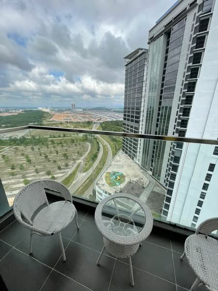 D'Pristine untuk Untuk Disewa - RM 2,200 /bulan, Mac 2026 - Balcony - PropertyGuru.com.my