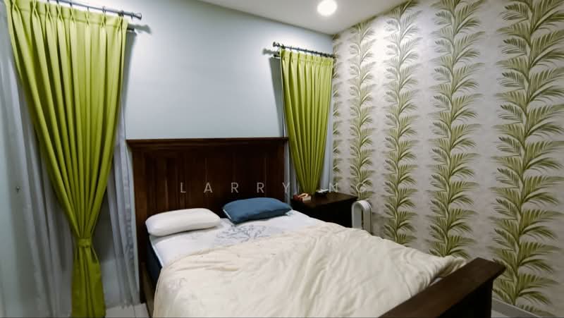 Cluster House for Sale in Taman Mount Austin (Tebrau) - Larry Ng - Bedroom - PropertyGuru.com.my