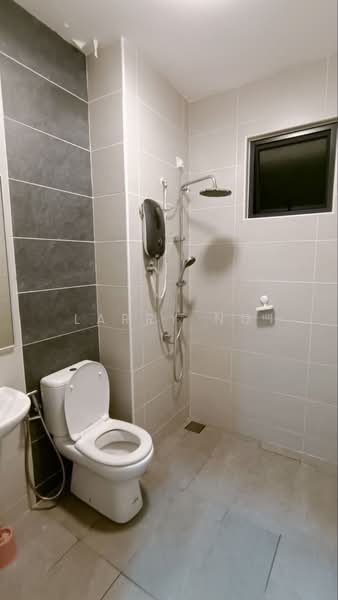 Cluster House for Sale in Taman Mount Austin (Tebrau) - Larry Ng - Bathroom - PropertyGuru.com.my