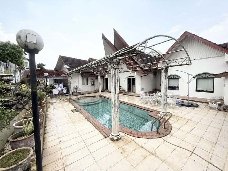 Untuk Dijual - Seksyen 6
