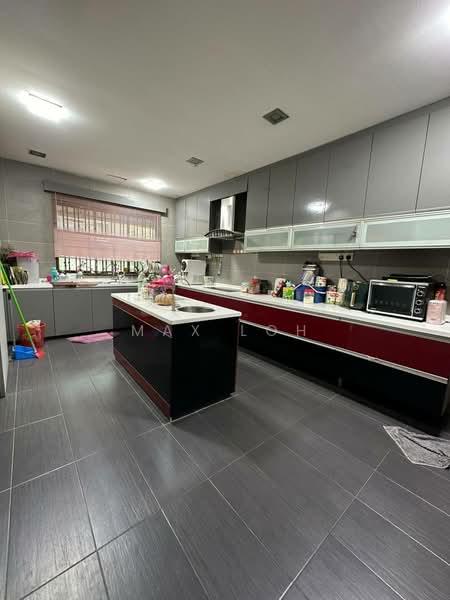 2-storey Terraced House for Sale in Taman Sutera Utama (Skudai) - Max Loh - Kitchen - PropertyGuru.com.my