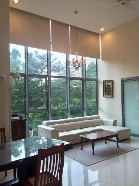 Condominium for Sale at Hampshire Residences - Gudrotullah Ikhwan - Living Room - PropertyGuru.com.my