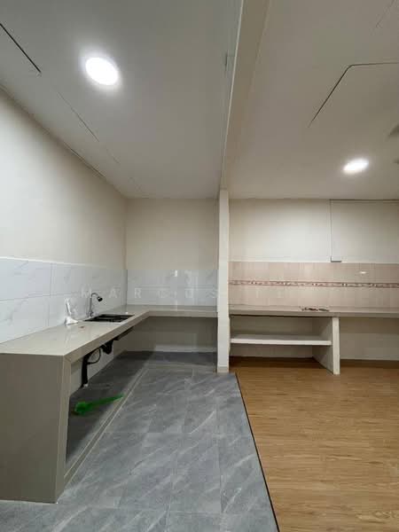 Taman Sri Pulai untuk Untuk Dijual - RM 399,000, Apr 2026 - Kitchen - PropertyGuru.com.my